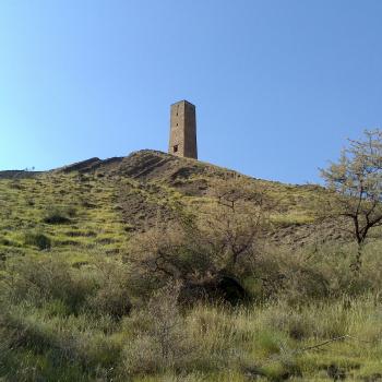 Село Муни. Вид на мунийскую башню. 