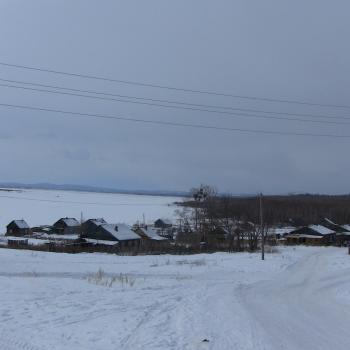 Село Джуен и оз. Болонь, март 2013 г.